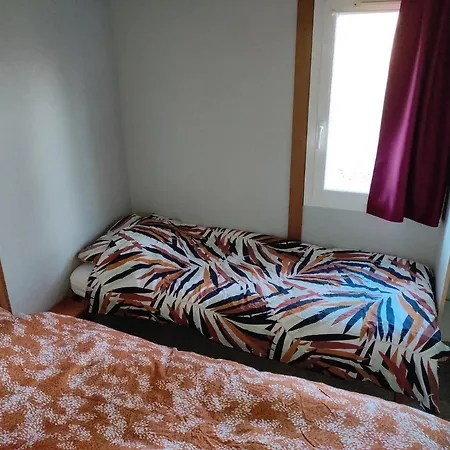 Simple Au L'etruyere Au La Tardiere